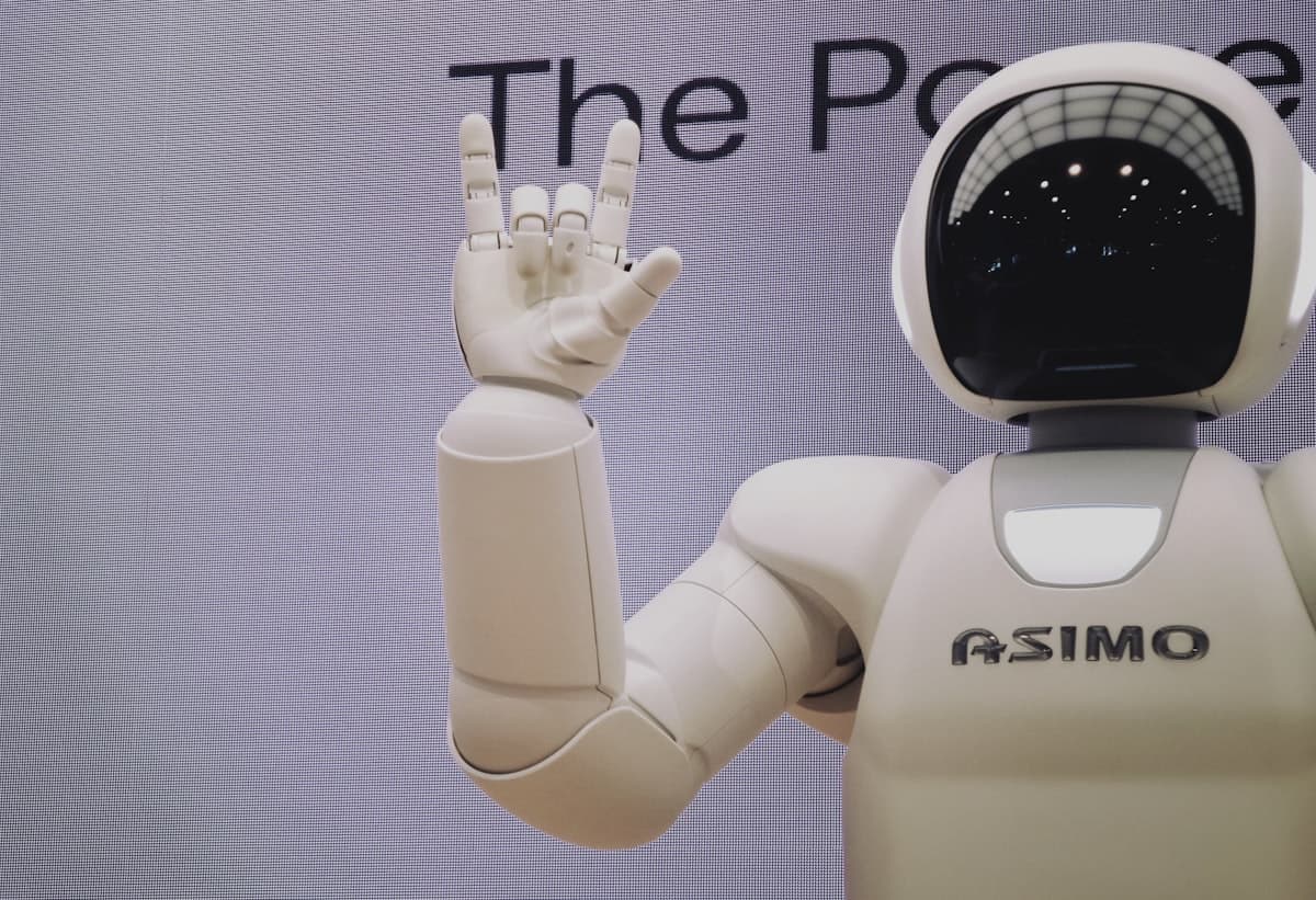 A network of connected AI agents coordinating an online store